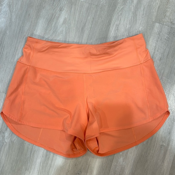 Lululemon Speed Up Shorts - Picture 1 of 4
